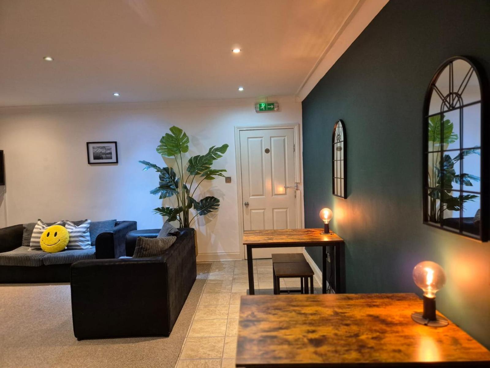 Aparthotel Quarrie House à Cramlington Extérieur photo